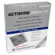 MEDICAZIONE IN CARBONE ATTIVO CON ARGENTO ACTISORB SILVER 220 MISURA 10,5X10,5 10 PEZZI